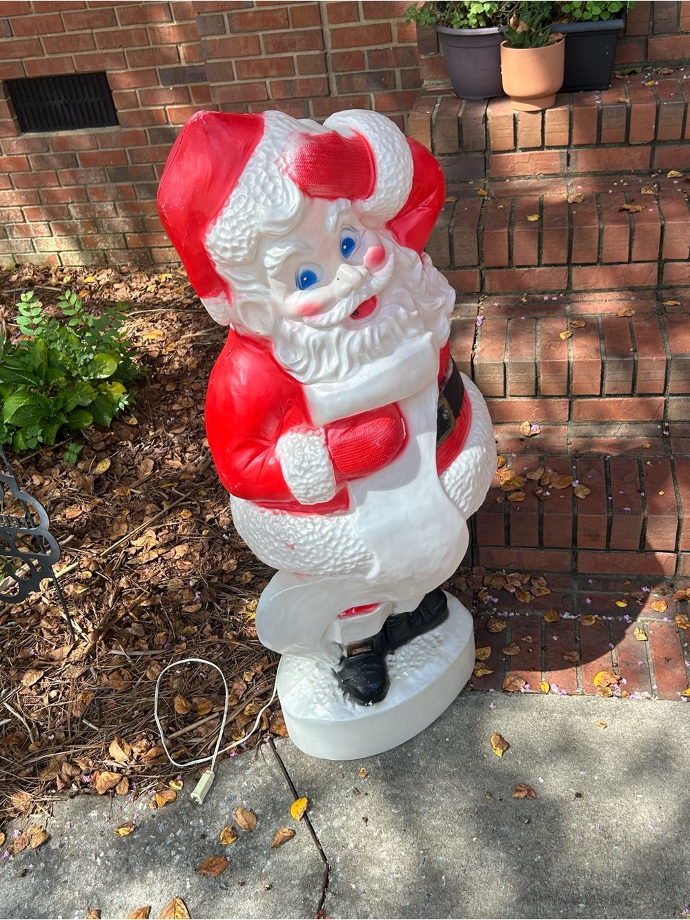Vintage Blow Mold Light Up Santa - Picture 2 of 7